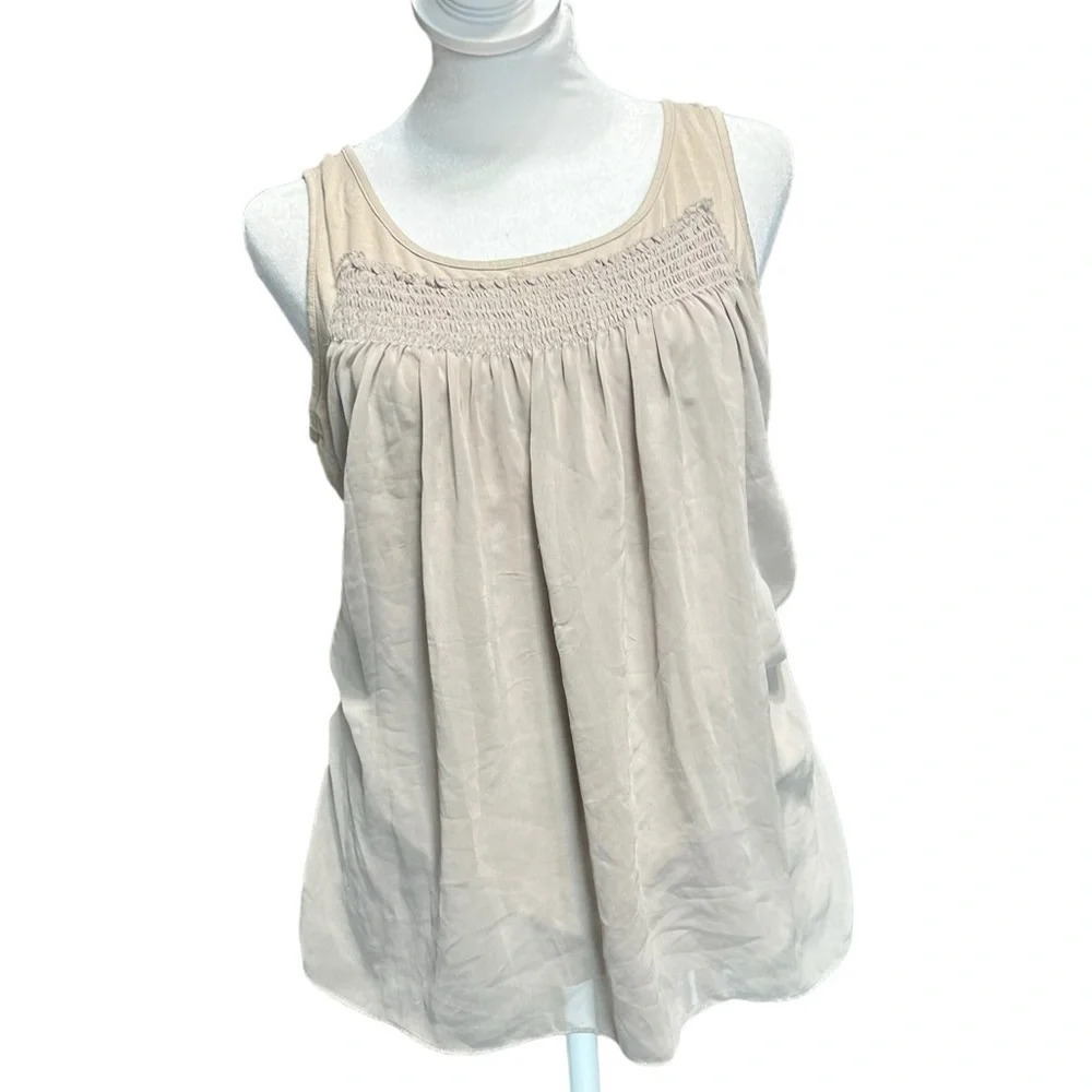 New York and Company Stretch women's size medium short sleeve blouse, beige